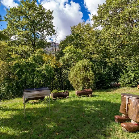 2 Bedroom Beautiful In Feriehus Poljane