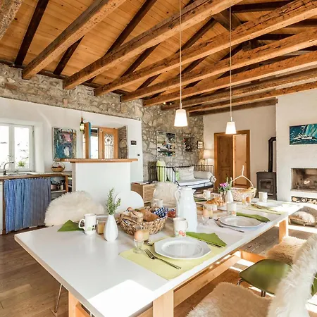 In With House A Panoramic View Poljane