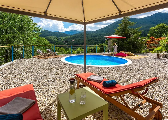 度假居 2 Bedroom Beautiful In Poljane