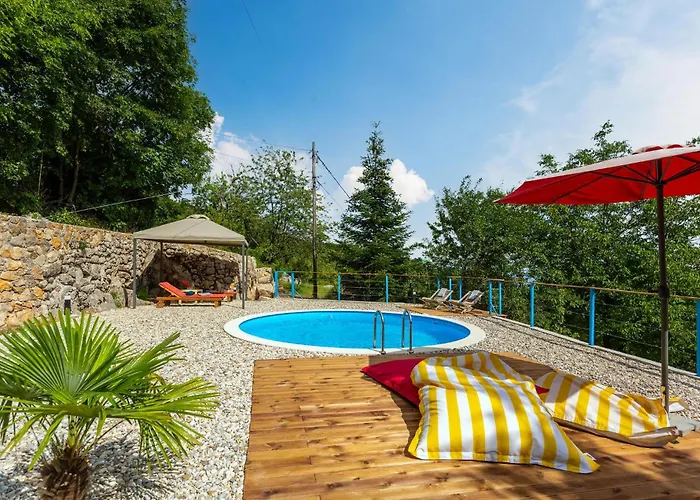 2 Bedroom Beautiful In * Poljane