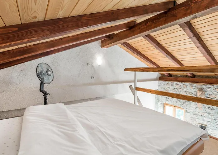 2 Bedroom Beautiful In *