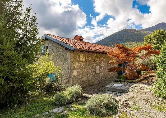 度假居 2 Bedroom Beautiful In Poljane